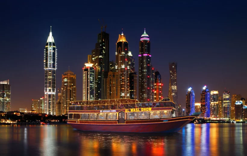 Dubai Marina cruise